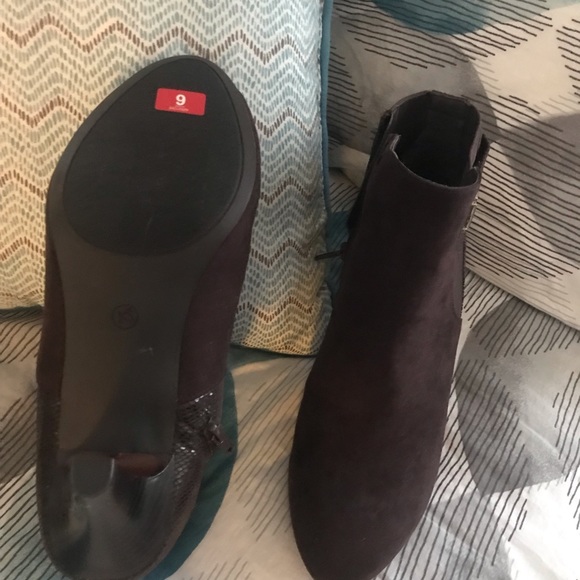 NEW Karen Scott Major Brown High Heel Bootie - Picture 5 of 12